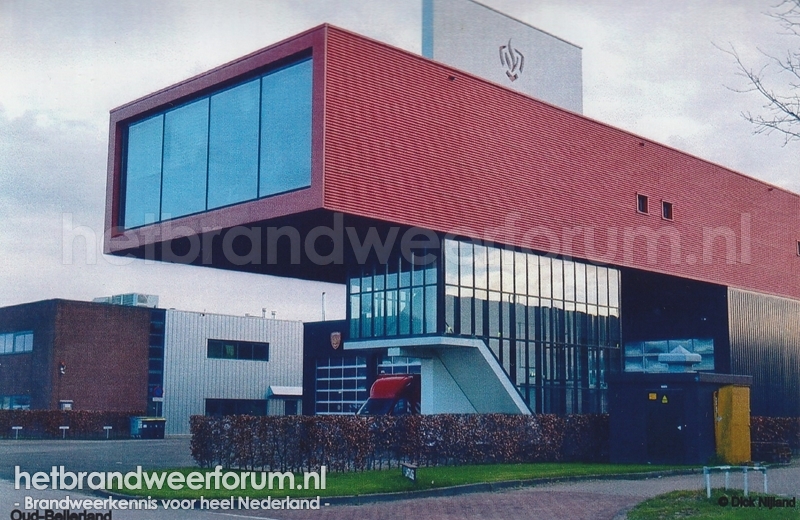 Aston Martinlaan 20, te Oud-Beijerland