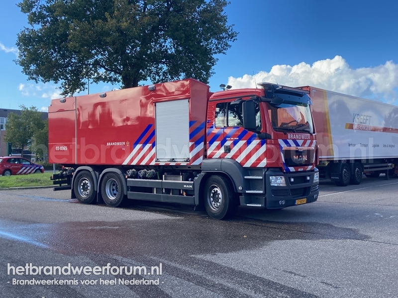 03-8365 Watertankwagen