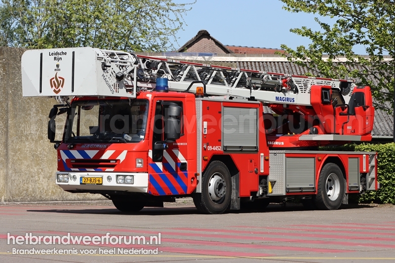 09-4452 Autoladder