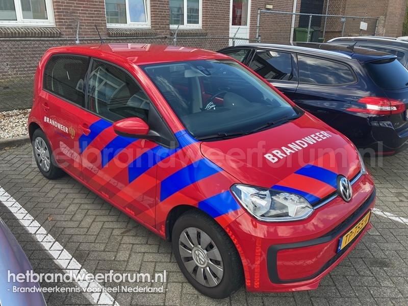 16-Dienstauto (TP-755-V)