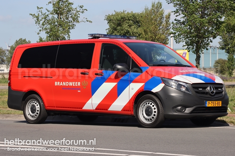 13-8801 Dienstbus