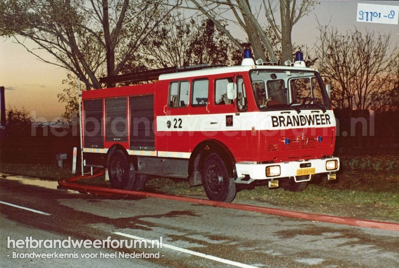 Bw Den Haag - TS Mercedes Delta(...) 2-2 voorzien van de nieuwe nummering-35-86-VB