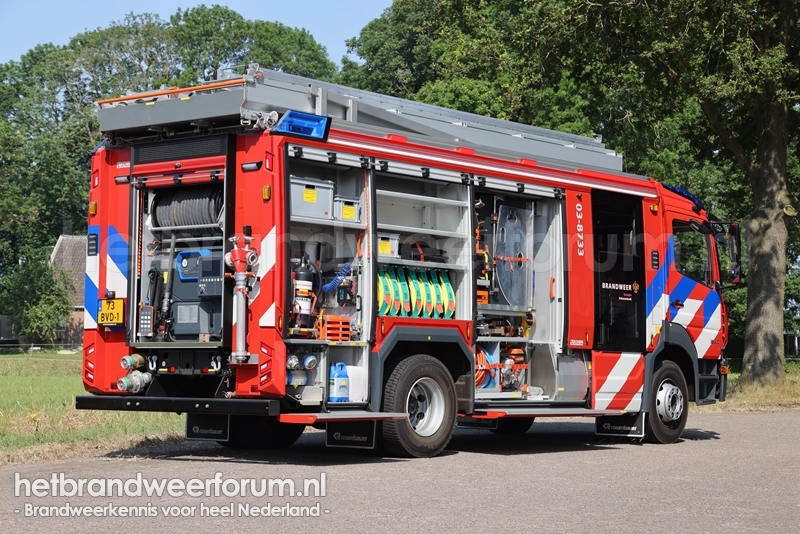 03-8733 Tankautospuit