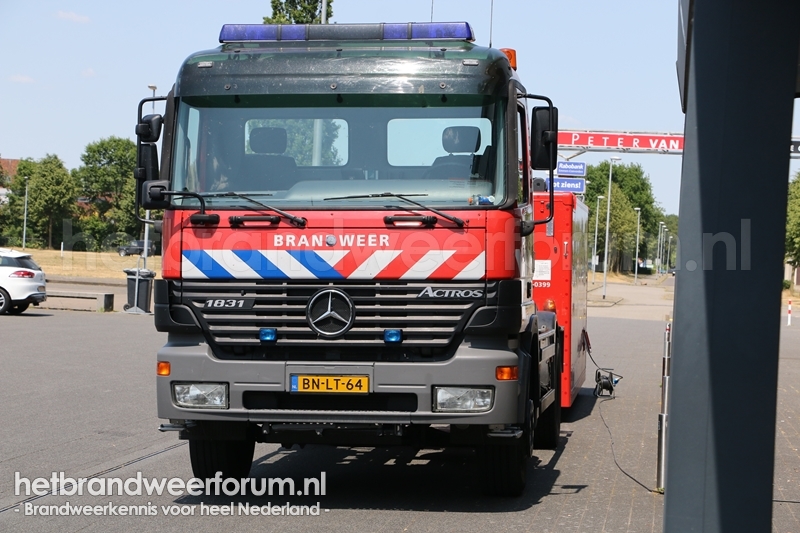 03-9783 Haakarmvoertuig