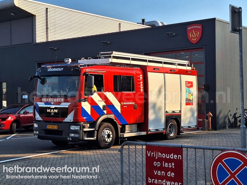 16-1430 Tankautospuit