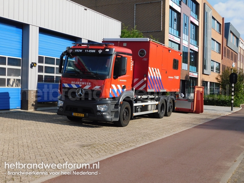 11-0586 Haakarmvoertuig