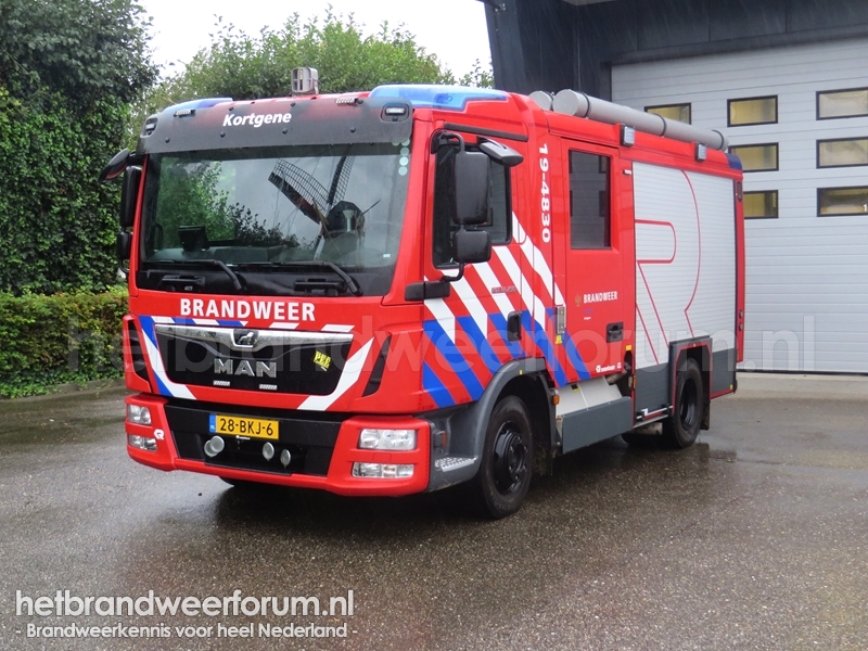 19-4830 Tankautospuit