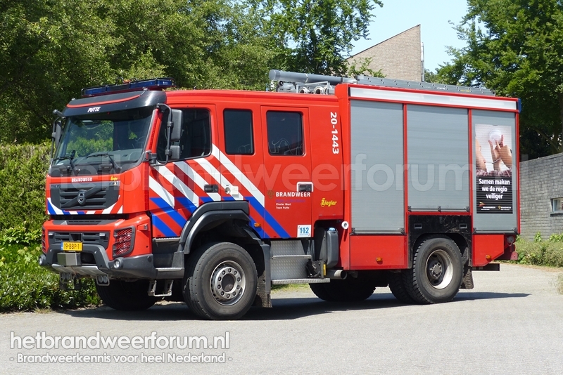 20-1443 Tankautospuit Terreinvaardig