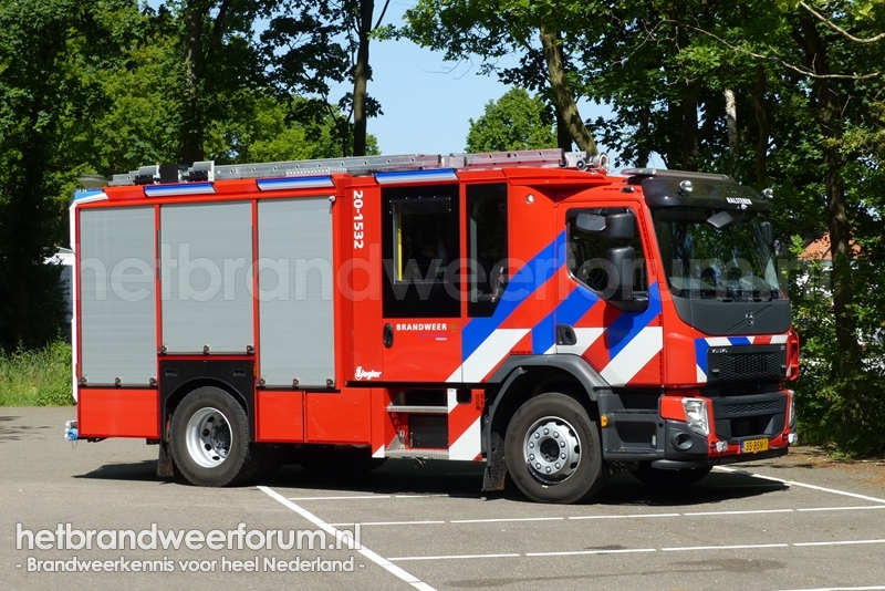 20-1532 Tankautospuit