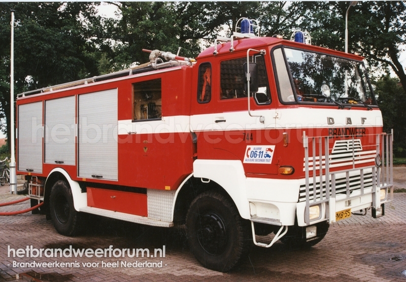 744 Tankautospuit (84-MB-55)