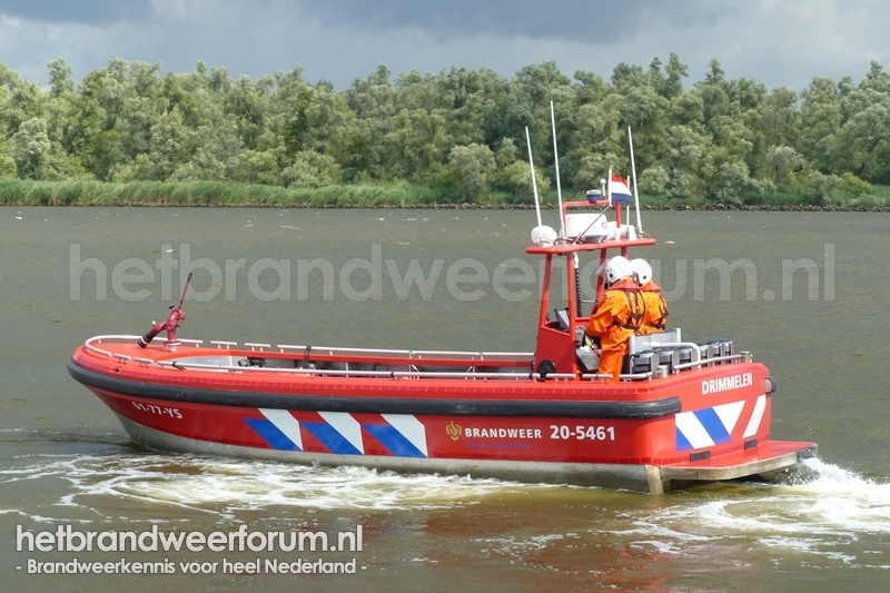 20-5461 Brandweervaartuig Middel