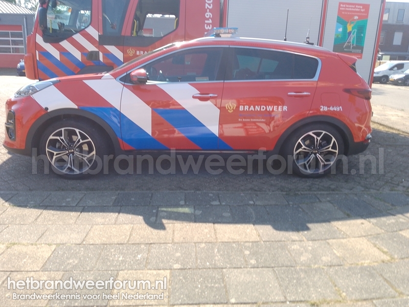 28-4491 Dienstauto Airport Fire Officir