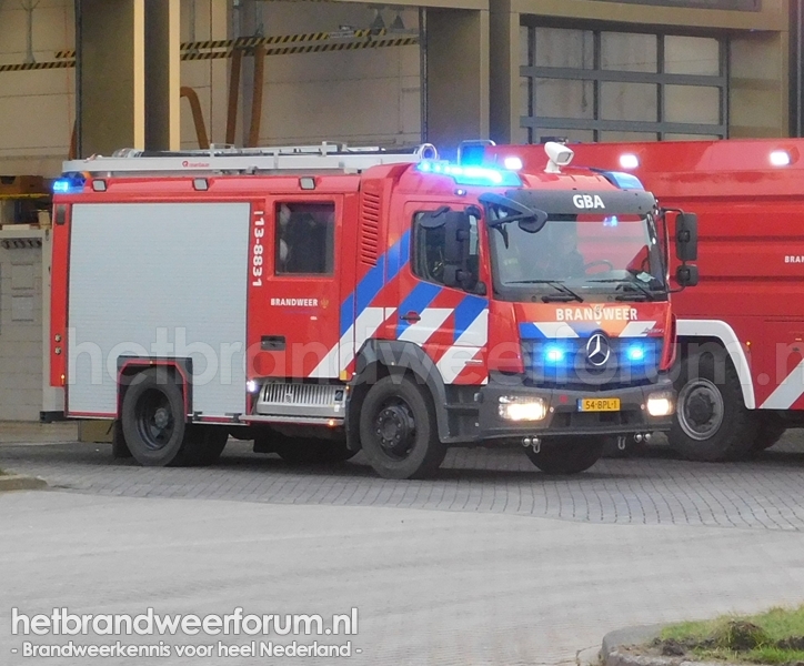 13-8831 Tankautospuit