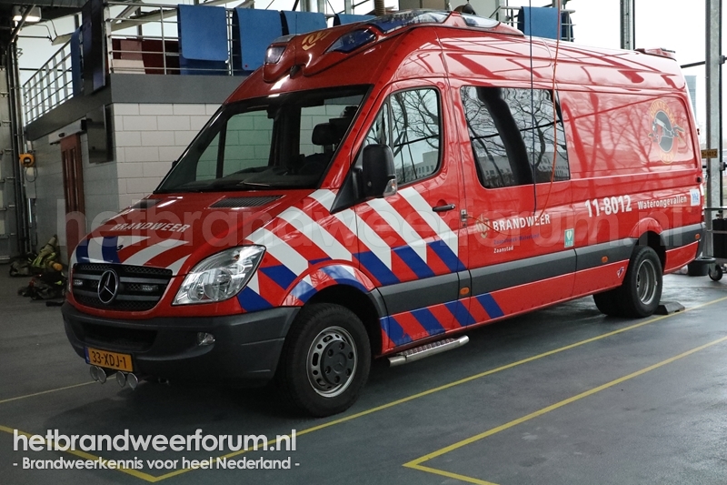 11-8012 Waterongevallenvoertuig