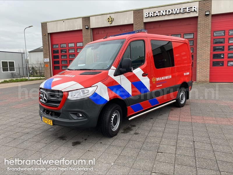 10-5404 Personeel/Materiaalvoertuig