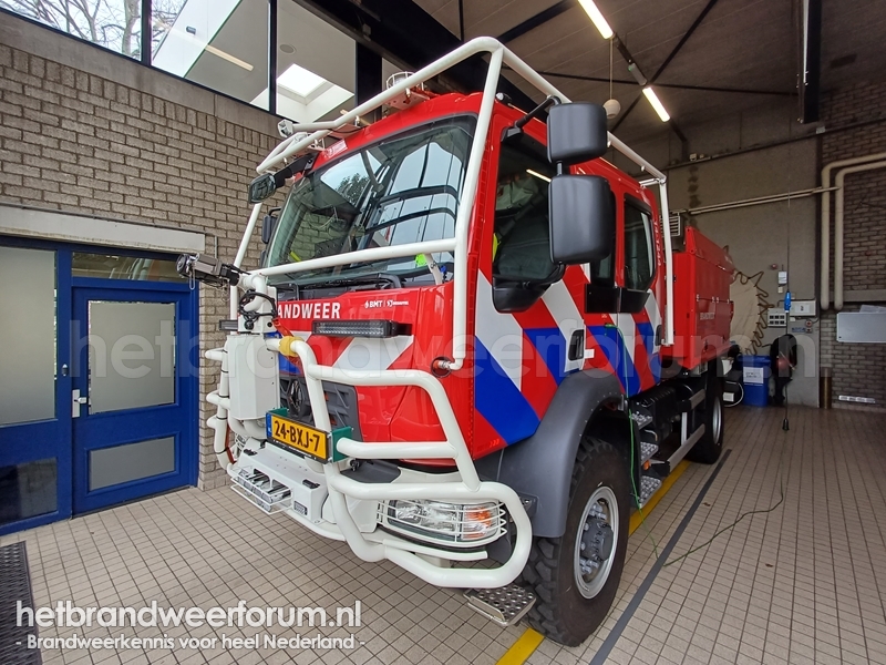 14-1244 Natuurbrandbestrijdingsvoertuig