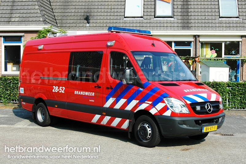 03-8303 Personeel/Materiaalvoertuig