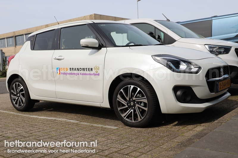 12-Dienstauto (X-044-NR)