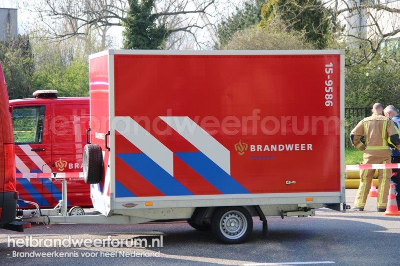 15-9586 Brandstofaanhanger