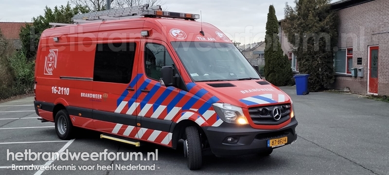 16-2110 Waterongevallenvoertuig