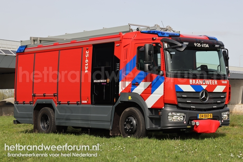 25-6134 Tankautospuit