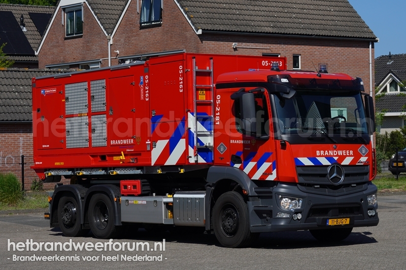 05-2181 Haakarmvoertuig