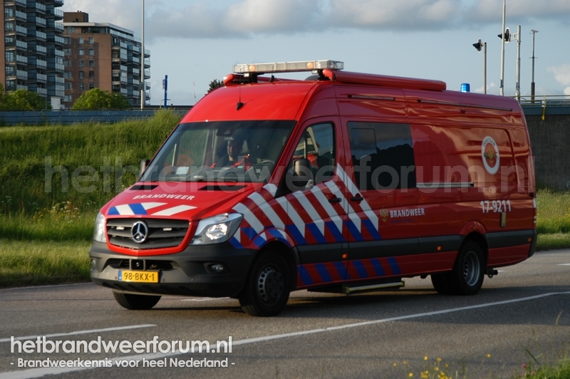 17-9211 Waterongevallenvoertuig