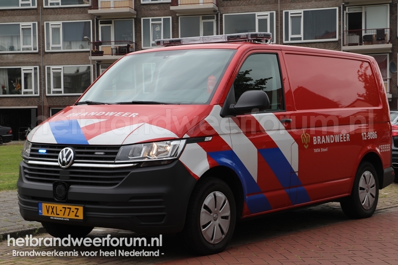 12-9086 Personeel/Materiaalvoertuig