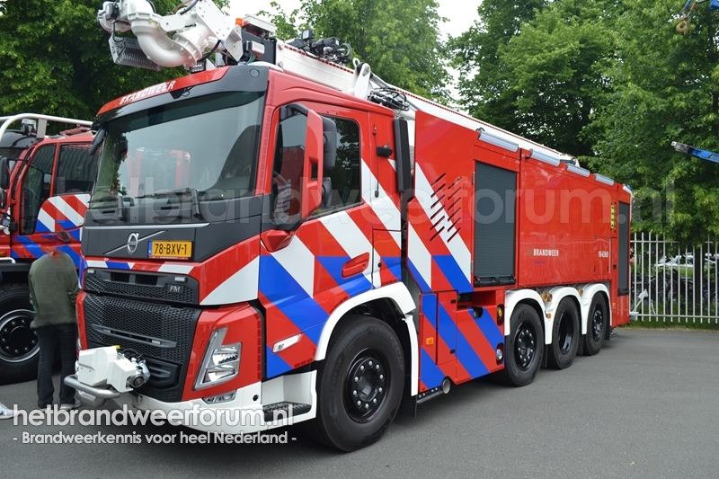 18-6369 Schuimblusvoertuig