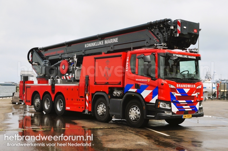 28-6451 Hoogwerker