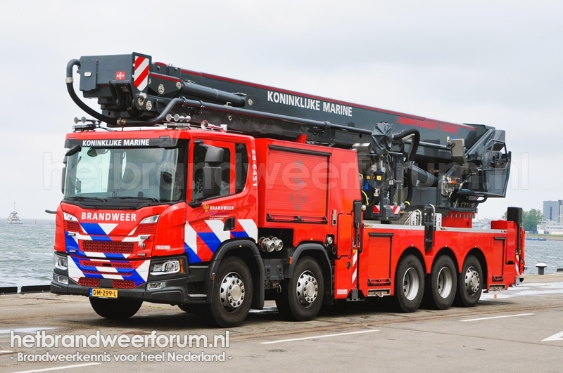28-6451 Hoogwerker