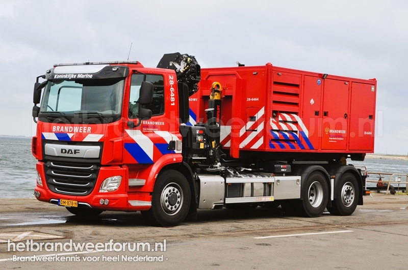 28-6481 Haakarmvoertuig