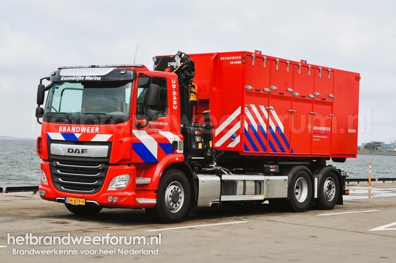 28-6482 Haakarmvoertuig