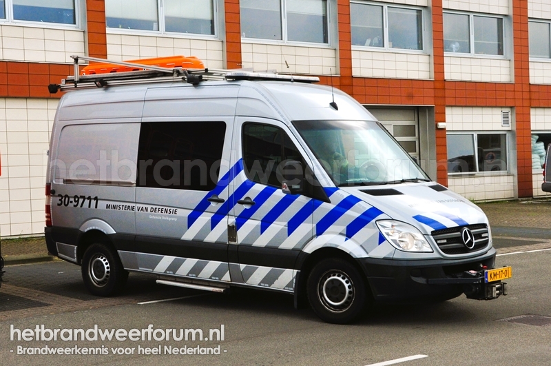 30-9711 Waterongevallenvoertuig Defensie