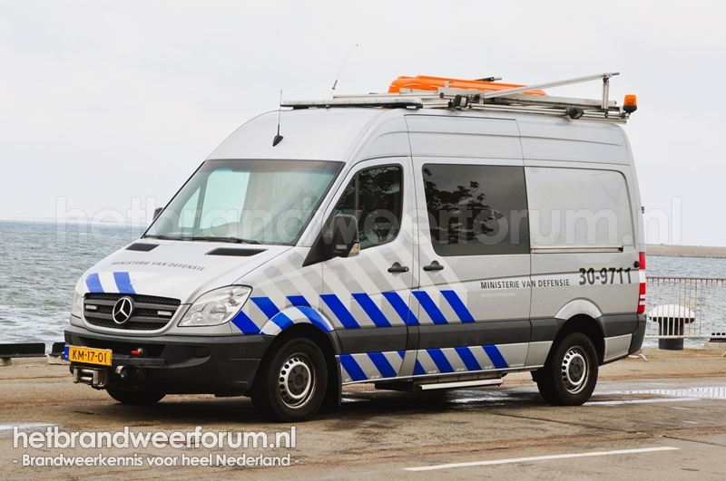 30-9711 Waterongevallenvoertuig Defensie