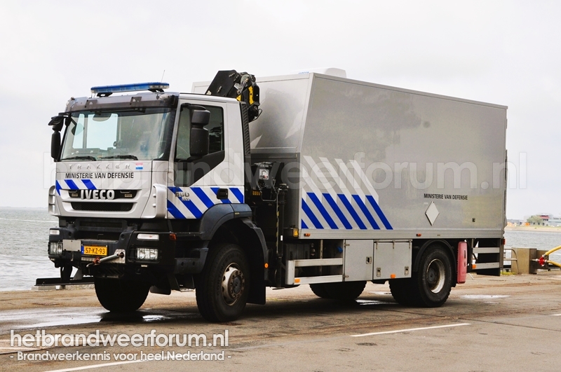 30-Vrachtwagen EOD (57-KZ-93)