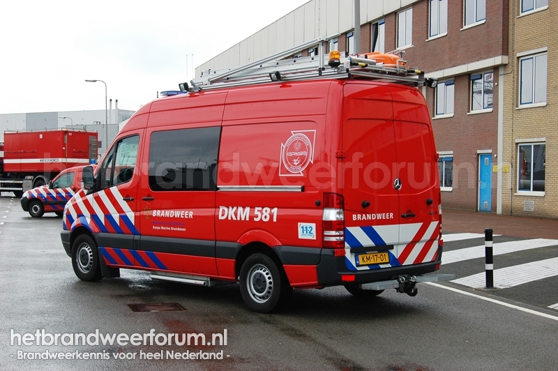 30-9711 Waterongevallenvoertuig Defensie