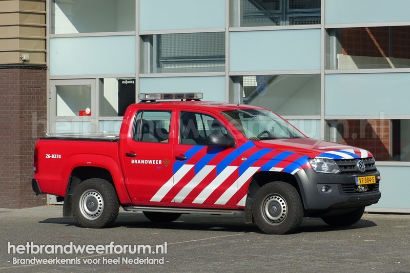 26-8274 Personeel/Materiaalvoertuig