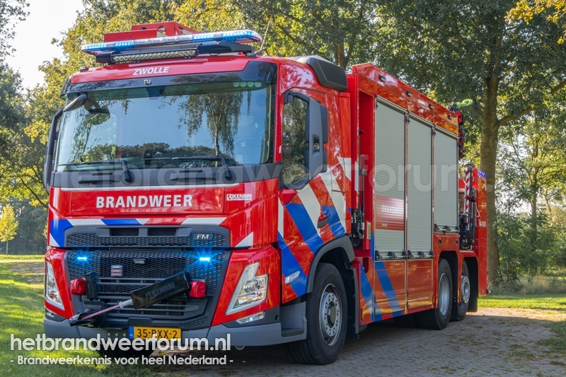 04-1670 Hulpverleningsvoertuig met Kraan