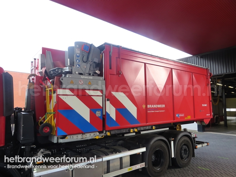 18-5461 Dompelpomphaakarmbak Grootschalige Watervoorziening