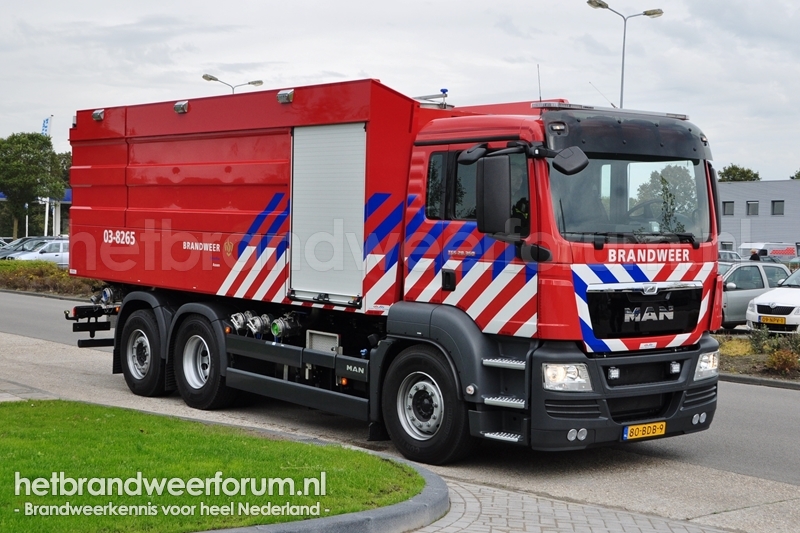 03-8265 Watertankwagen