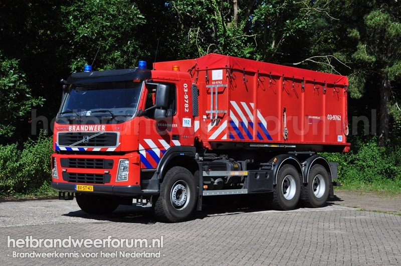 03-9782 Haakarmvoertuig