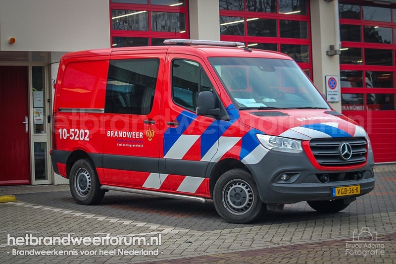 10-5202 Personeel/Materiaalvoertuig