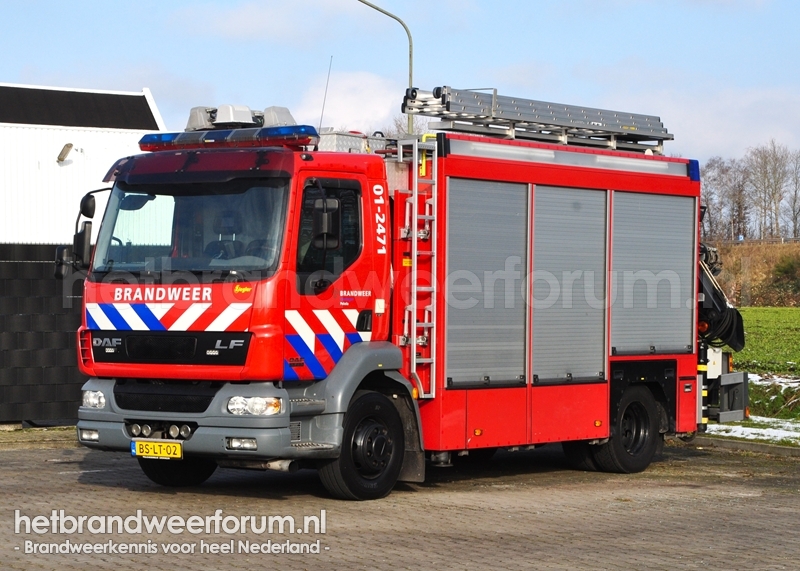 01-2471 Hulpverleningsvoertuig