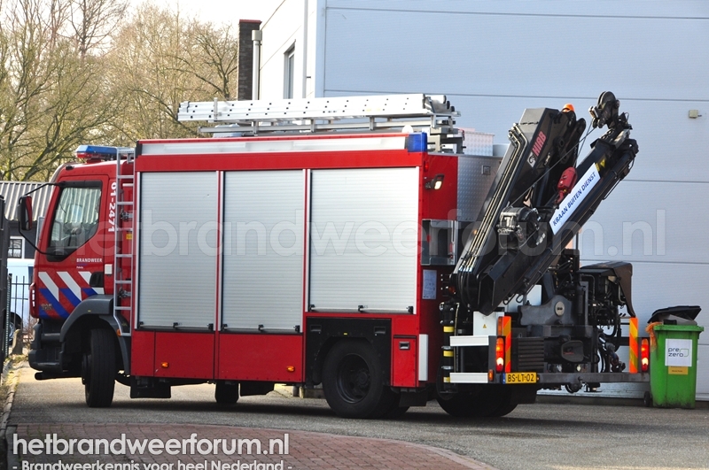 01-2471 Hulpverleningsvoertuig