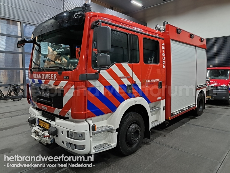 18-6564 Bijzondere Blusmiddelenvoertuig