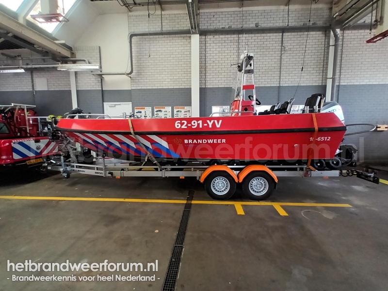 18-6512 Brandweervaartuig-Klein
