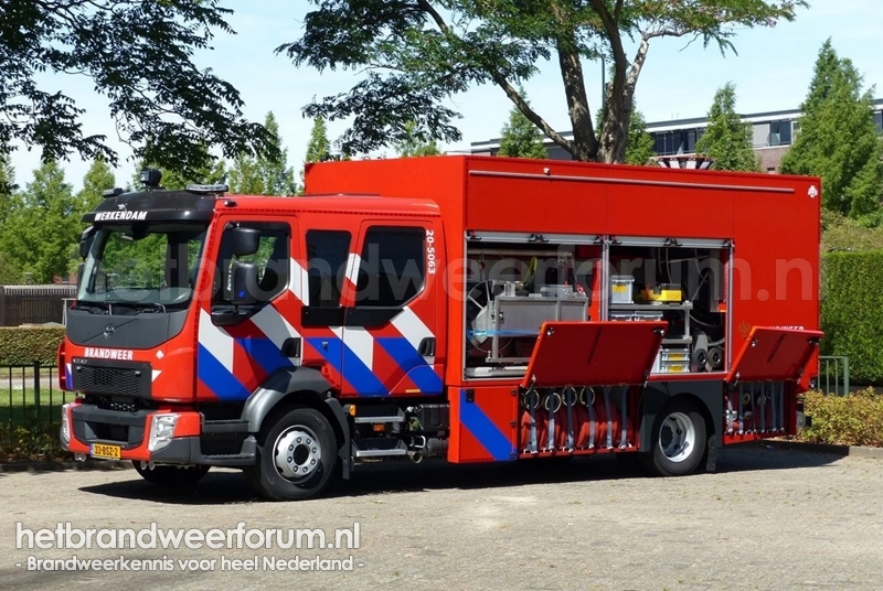 20-5063 Kleinschalige Watervoorzieningsvoertuig