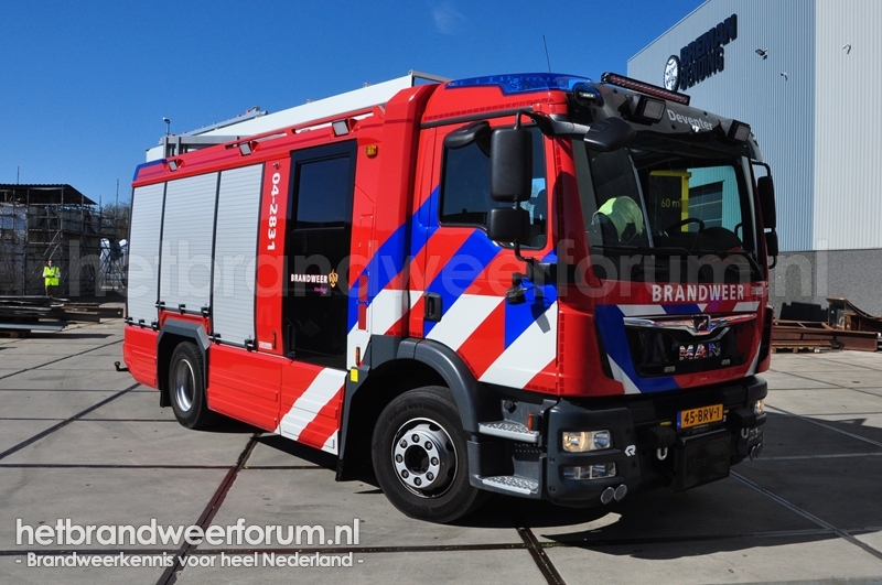 04-2831 Tankautospuit