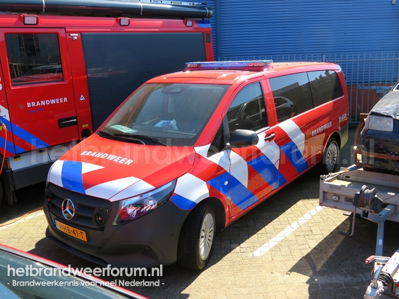 15-6326 Verkenningsvoertuig